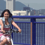 【GIF有】紗綾のおっぱい乳揺れ自転車ｗ北九州見チャリ！＃5門司区編エロキャプ画像
