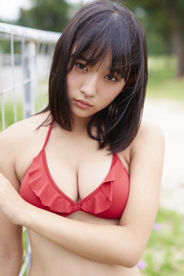 浅川梨奈さんのセクシー画像