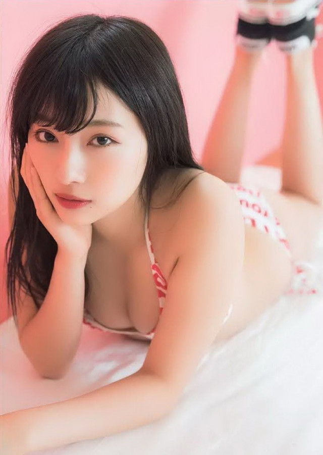 NMB48村瀬紗英さんのセクシー画像