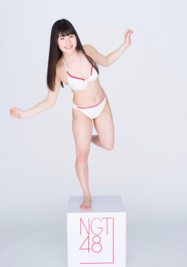 加藤美南さんのセクシー画像