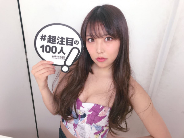 NMB48白間美瑠さん・村瀬紗英さんのセクシー画像