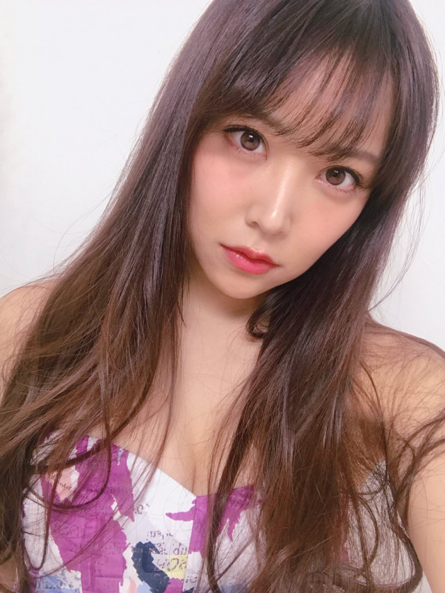 NMB48白間美瑠さん・村瀬紗英さんのセクシー画像