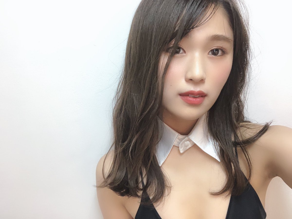 NMB48渋谷凪咲さんの水着姿がセクシーなグラビア画像-062