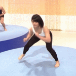 【画像・GIF】仮面女子で総合格闘家の川村虹花さんがなんかエッチな「みんなで筋肉体操」?