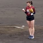 【画像・動画】稲村亜美さんのショートパンツで生脚太ももむき出しエチエチピッチング?