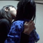 【GIF・動画】女の子同士のおふざけベロチュー、割りとエッチ…😍😍😍😍😍😍😍